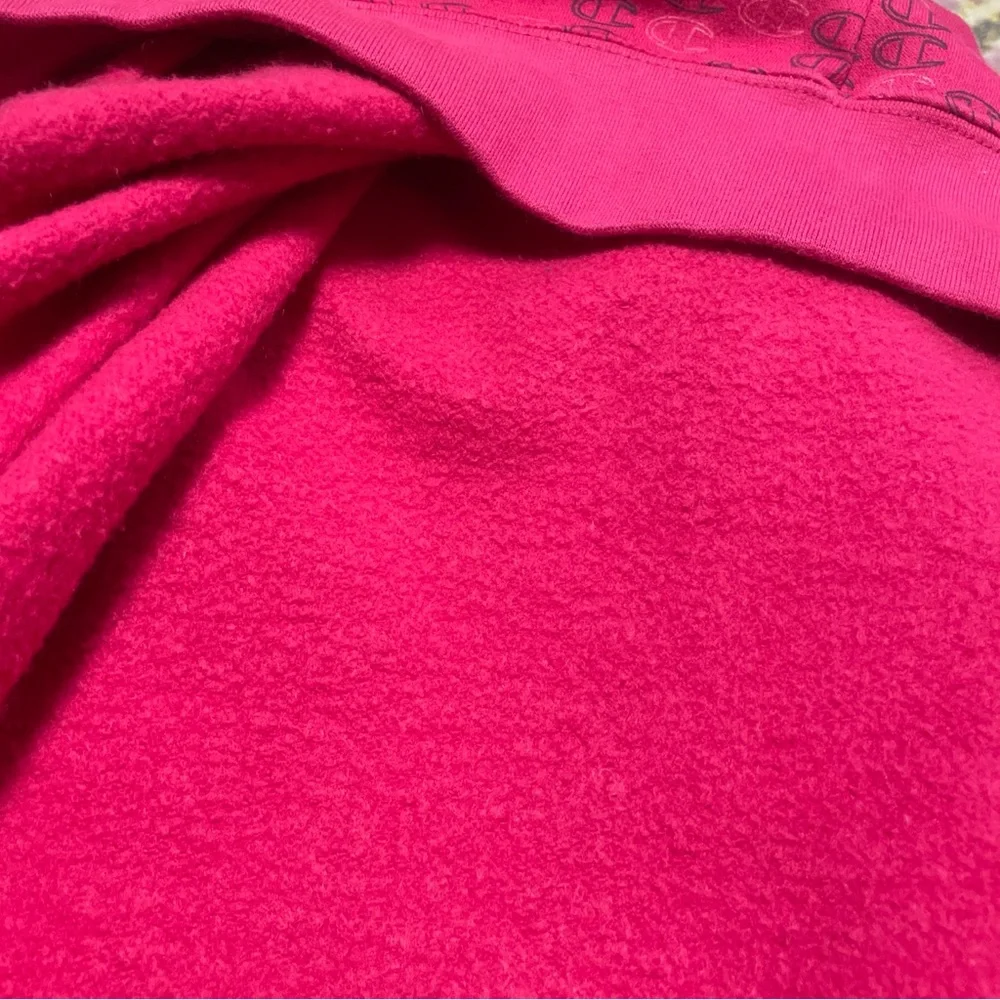 Champion Women’s Vibrant Pink Crewneck Sweatshirt - Picture 12 of 12